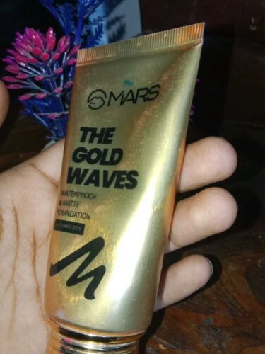 MARS The Gold Waves Waterproof and Ultra Hydrating Foundation [Color No. 102] photo review