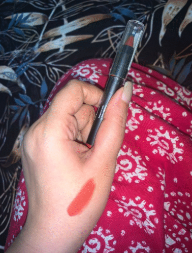 MARS Lip Crayon - Won't Smudge | Won't Budge - 01 I am Strong Lipstick photo review