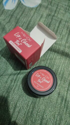 ME-ON Lip & Cheek Tint Gel - Shade 03 Red Romance | Long Lasting | Hydrating | 8g photo review