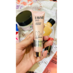 Lakme 9 To 5 SKIN STYLIST Collection CC Cream - 01 BEIGE | SPF 30PA++ | 30g photo review