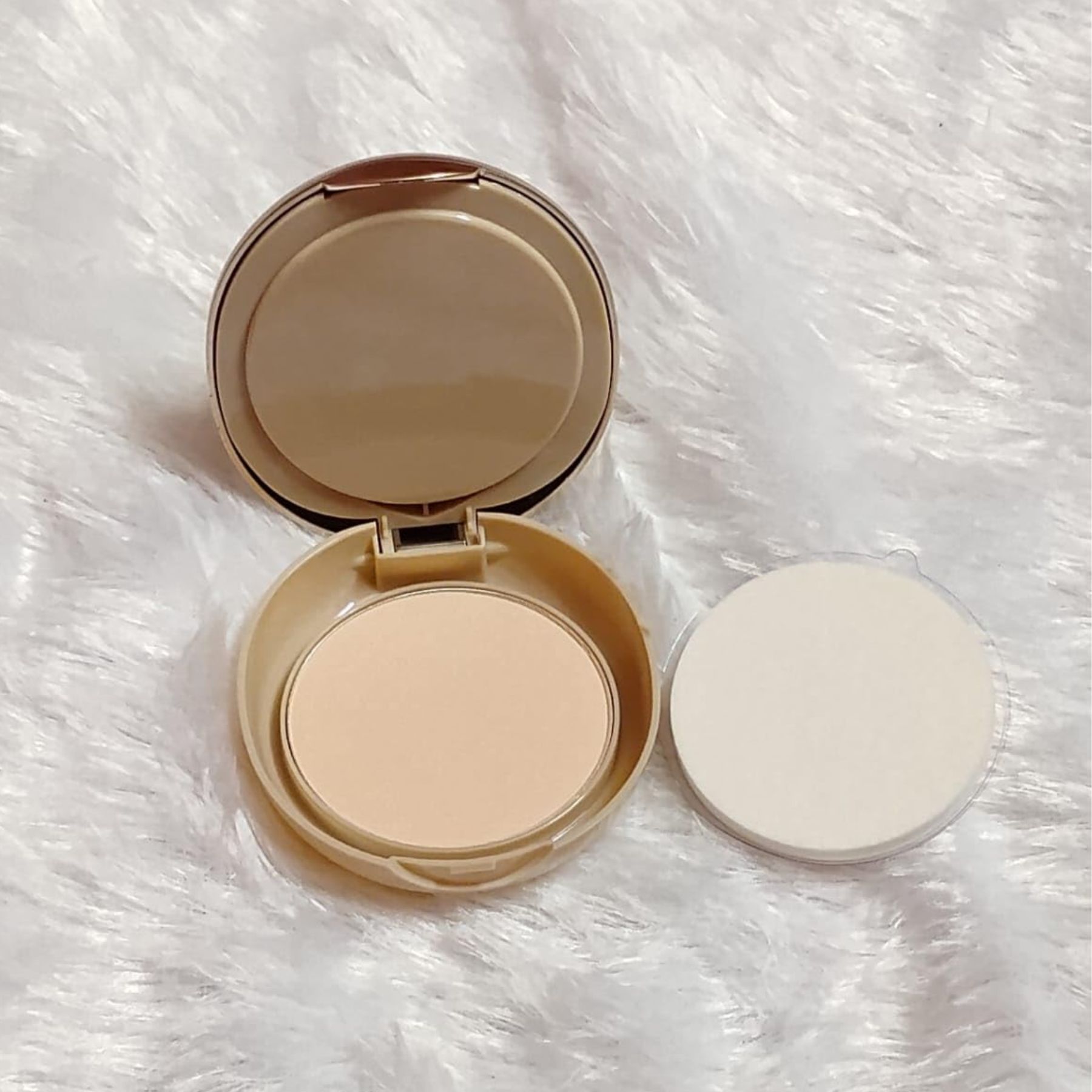 Half n Half XTREME Flawless Compact Powder – 02 Natural | Hyaluronic Acid Infused Matte Face Powder - Image 2