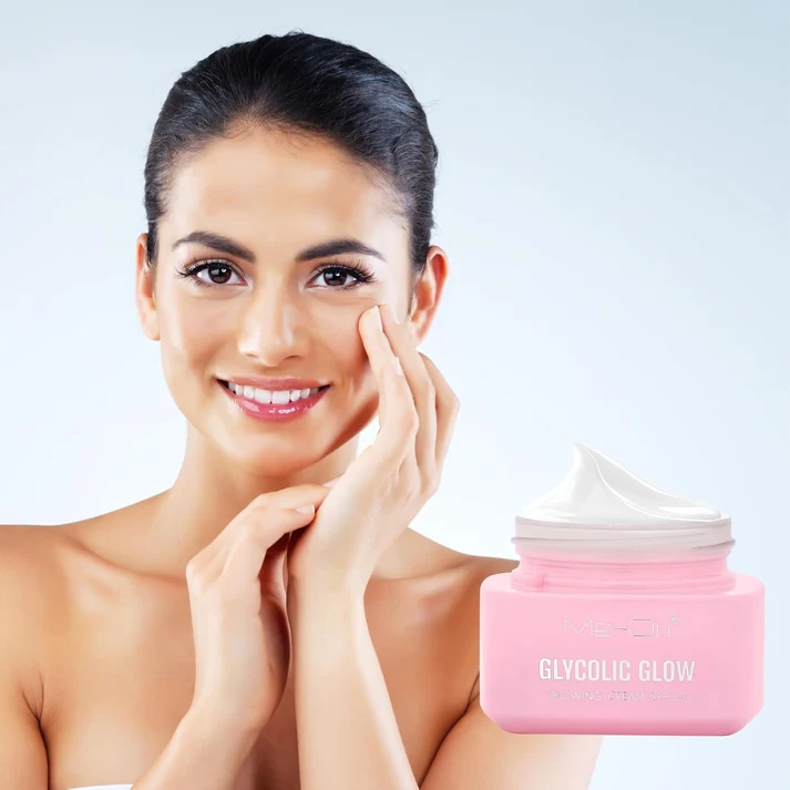 ME-ON Glycolic Glow Glowing Cream SPF 30 | Brightening & Dark Spot Reduction Day Moisturizer - Image 3